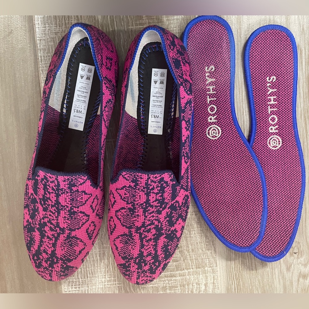 8.5 Rothy’s loafers